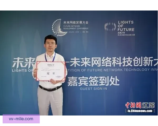 范德芬加盟热刺助力稳固防线球队实力大增期待未来表现 范德芬加盟热刺助力稳固防线球队实力大增期待未来表现